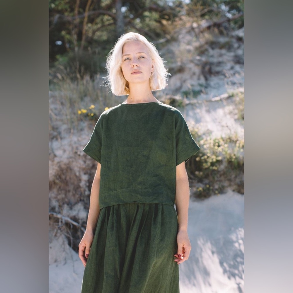 Linenfox Mona Top in forest green size small/medium